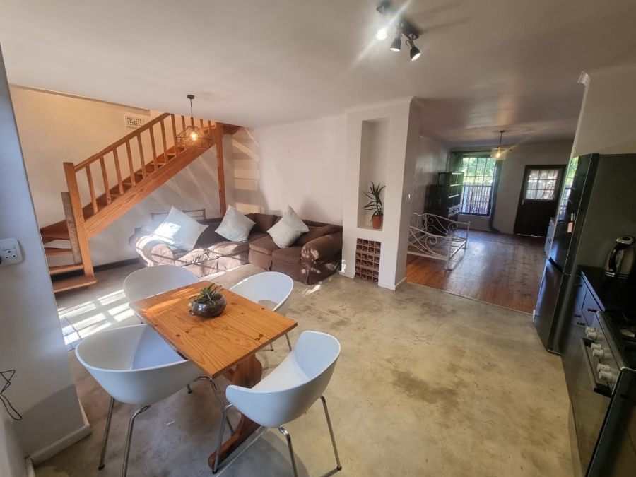 2 Bedroom Property for Sale in Claremont Western Cape